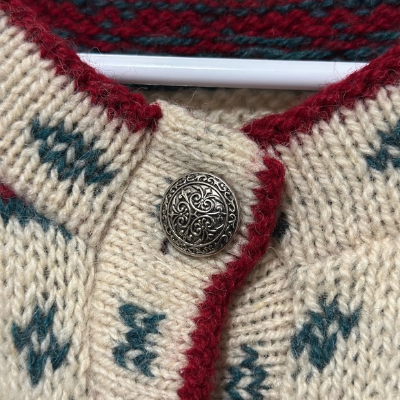 L.L. Bean Beige and Burgundy Knit Cardigan - Picture 7 of 14